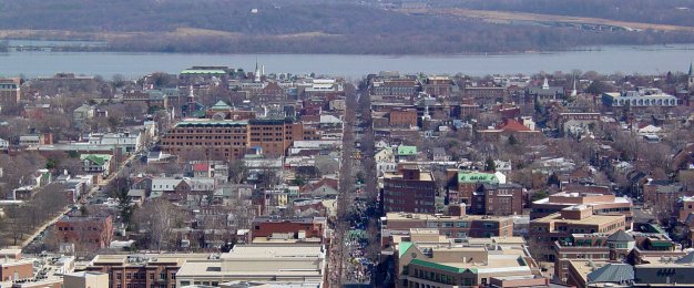 Alexandria, Virginia, tops Amazon’s 20 most well-read US cities