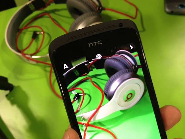 HTC’s monthly revenues top $1.06 billion in April, still down 20% year-over-year