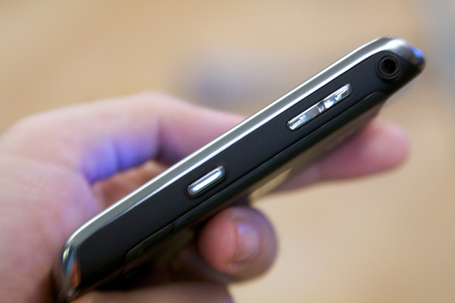 52% of smartphone videos are watched at home as users become device-agnostic, study finds