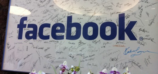 Facebook and Google dominate 76% of social logins, according to Janrain study