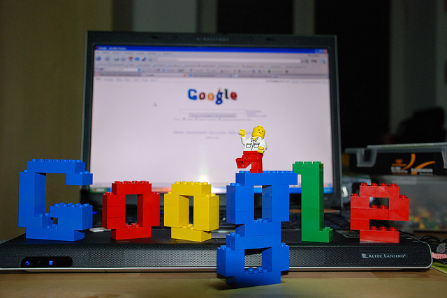 Google Play to sell music and e-books in Brazil, negotiating carrier billing across Latin America