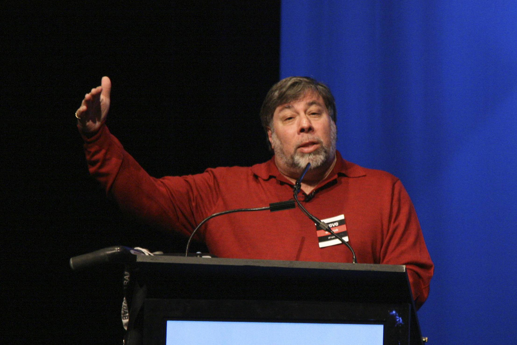 Apple co-founder Wozniak discusses importance of self-learning and mobile in letter to student