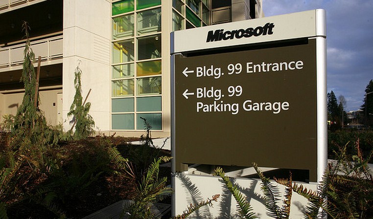 Bing integrates Foursquare data into its search results to boost personal recommendations