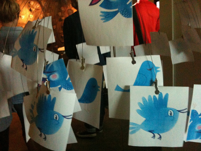 ShowMeTrend is a great way to keep yourself updated on trending topics from Twitter