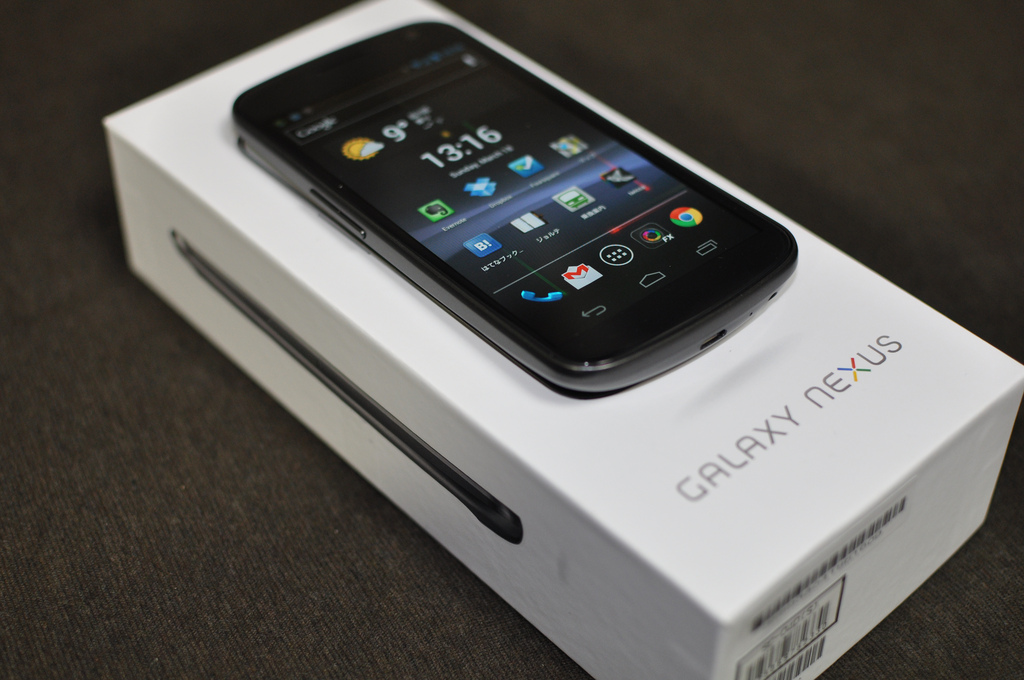 Google is “imminently” issuing a software patch to overcome a possible Galaxy Nexus sales ...