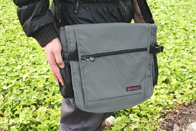 Nomadic’s Wise-Walker messenger bag fits loads of gear in an impossibly-small space