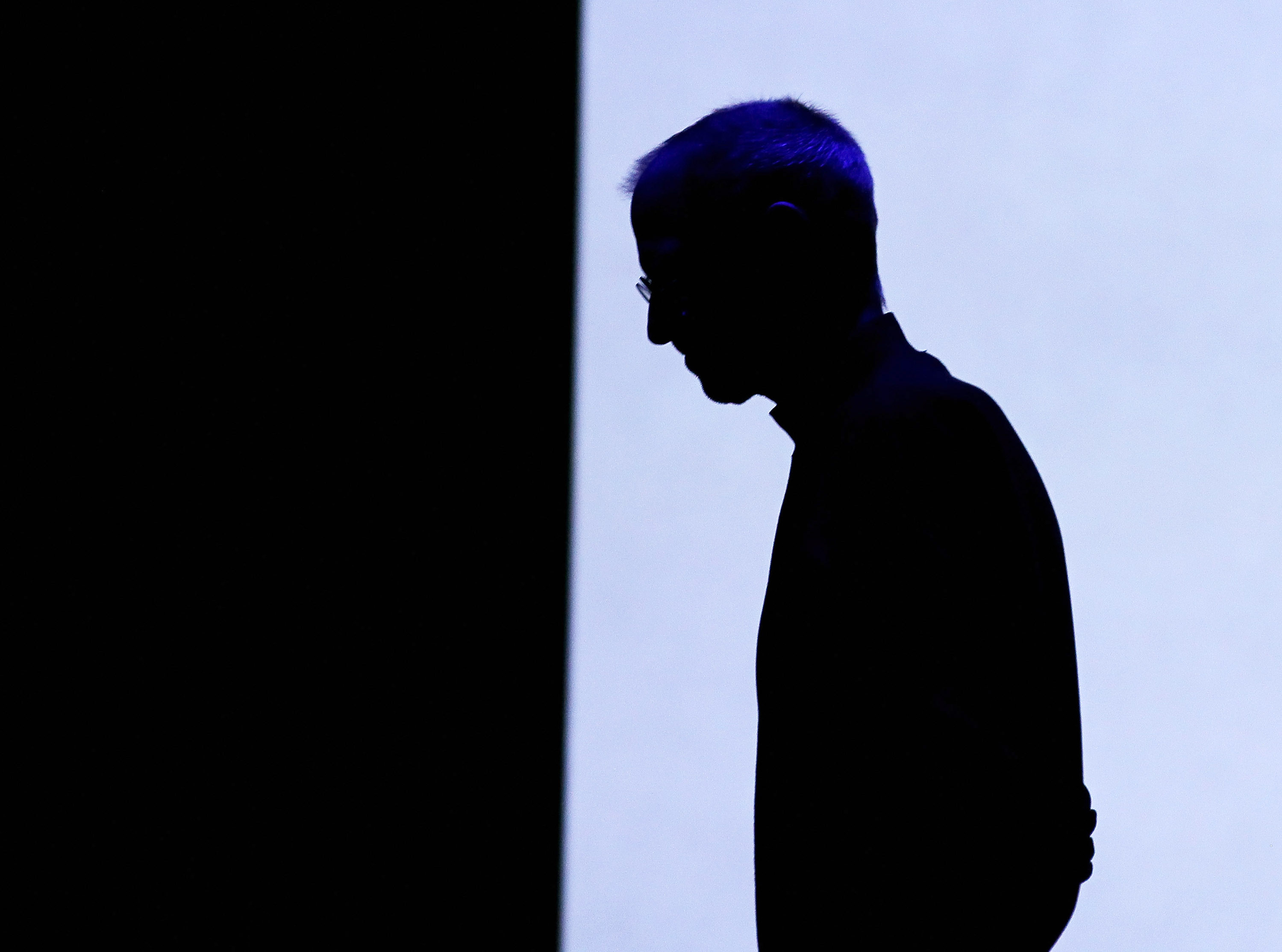 Apple CEO Tim Cook pays tribute to Steve Jobs: “His spirit will forever be the foundation of Apple” ...