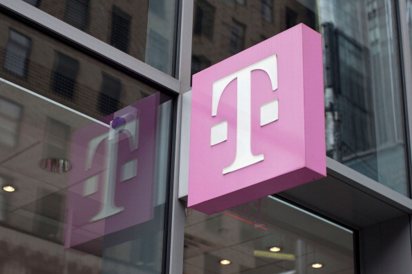 T-Mobile announces Nokia Lumia 810, HTC 8X, Nexus 4, and others as part of its holiday lineup