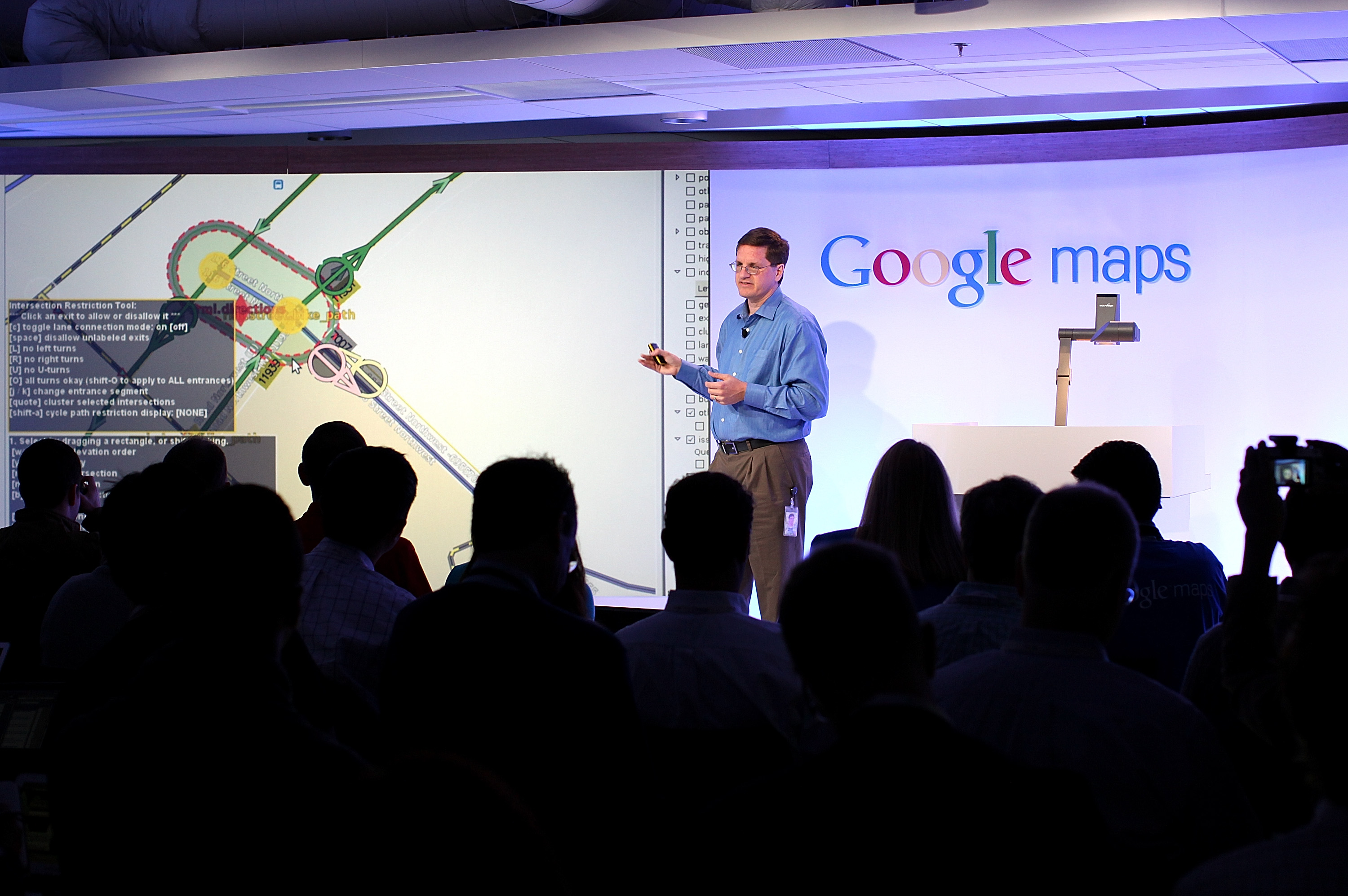 The Google Maps iOS Web app will get Street View tomorrow