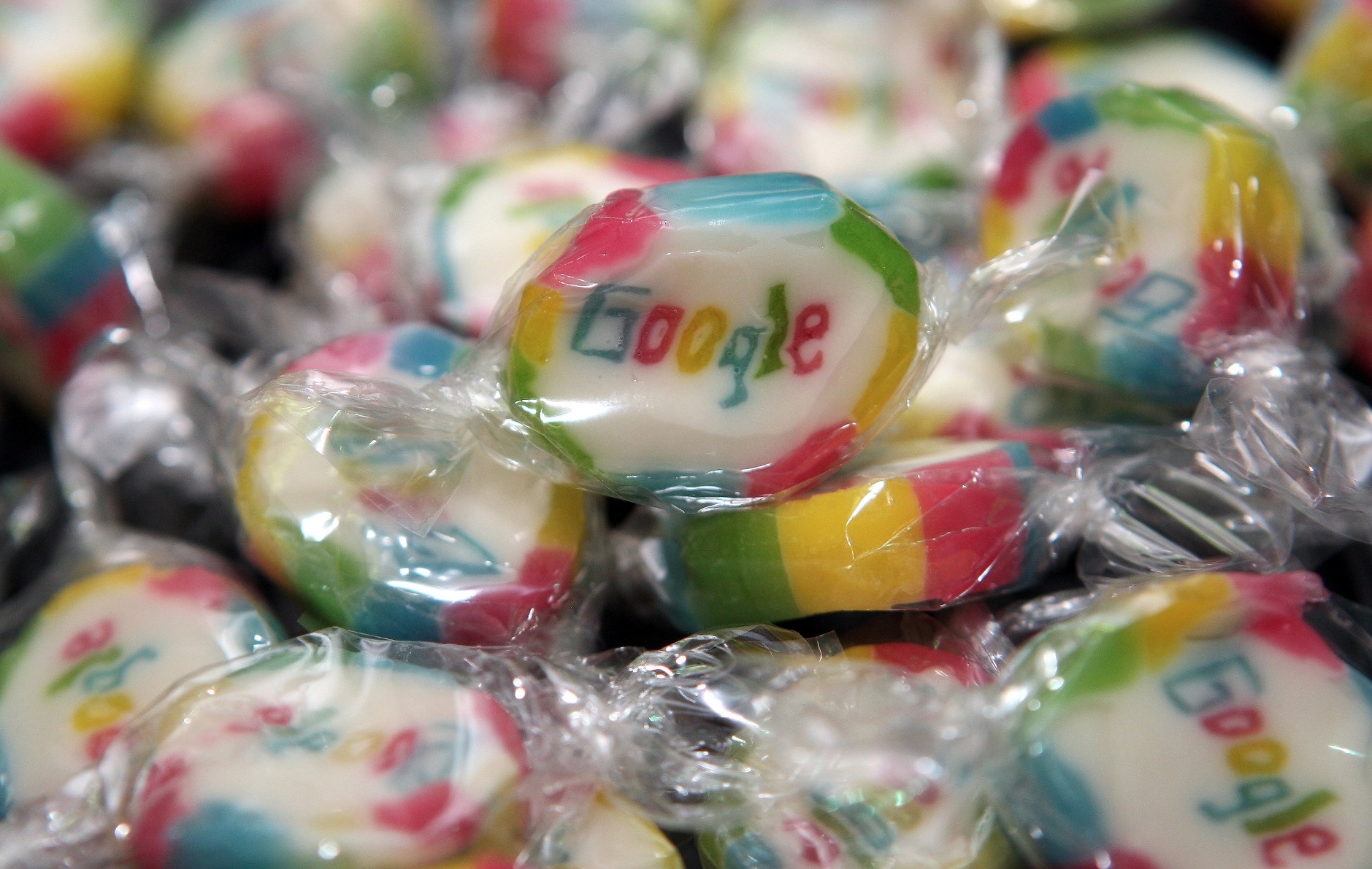 Google exposes more info about its Knowledge Graph connections in ‘people also search for’ ...