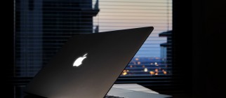 Steve Jobs Design Side view