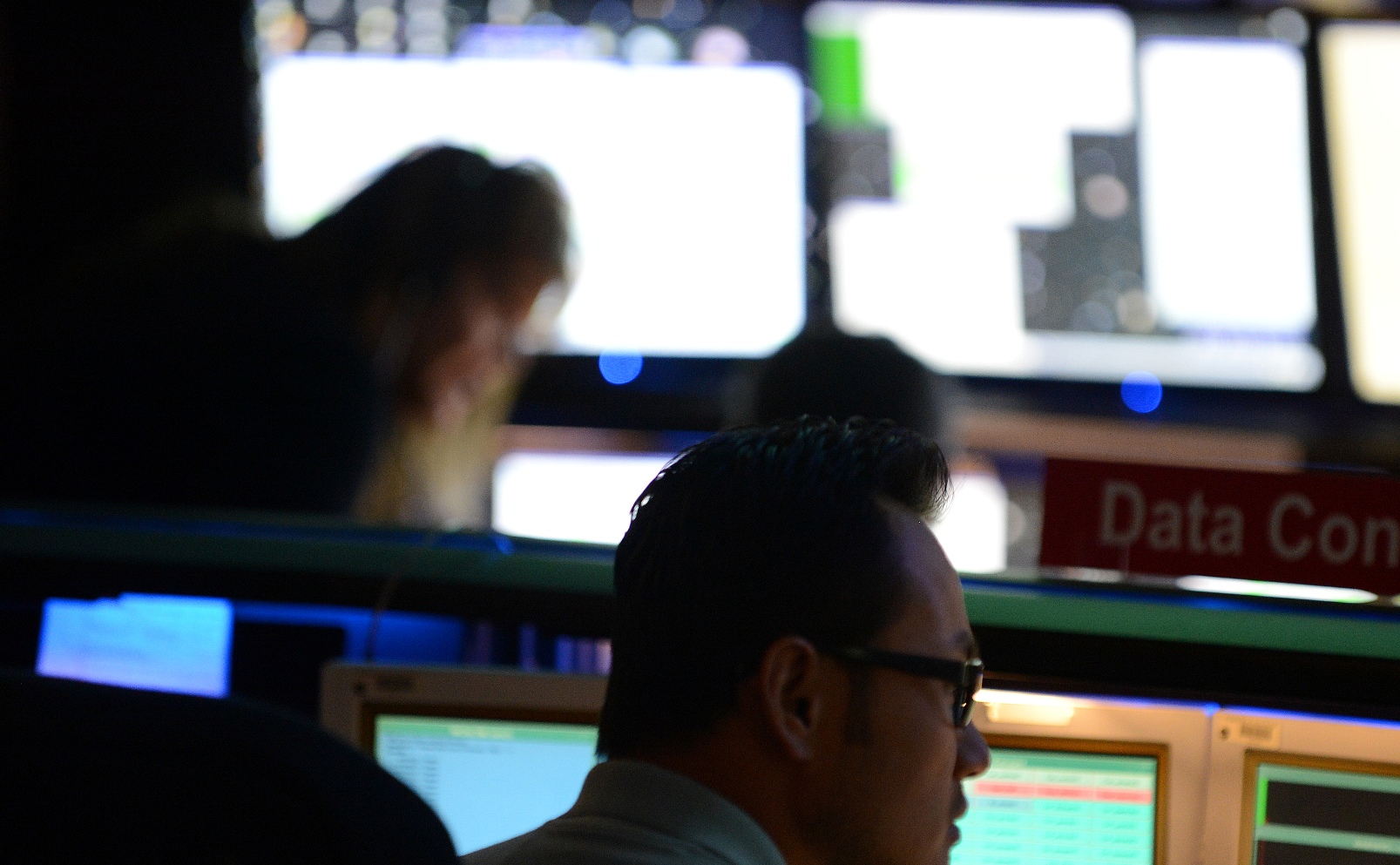 HootSuite announces physical Social Media Command Centers for enterprises
