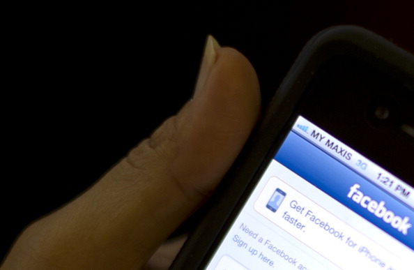 Facebook anticipates growth happening in mobile usage rather than through personal computers