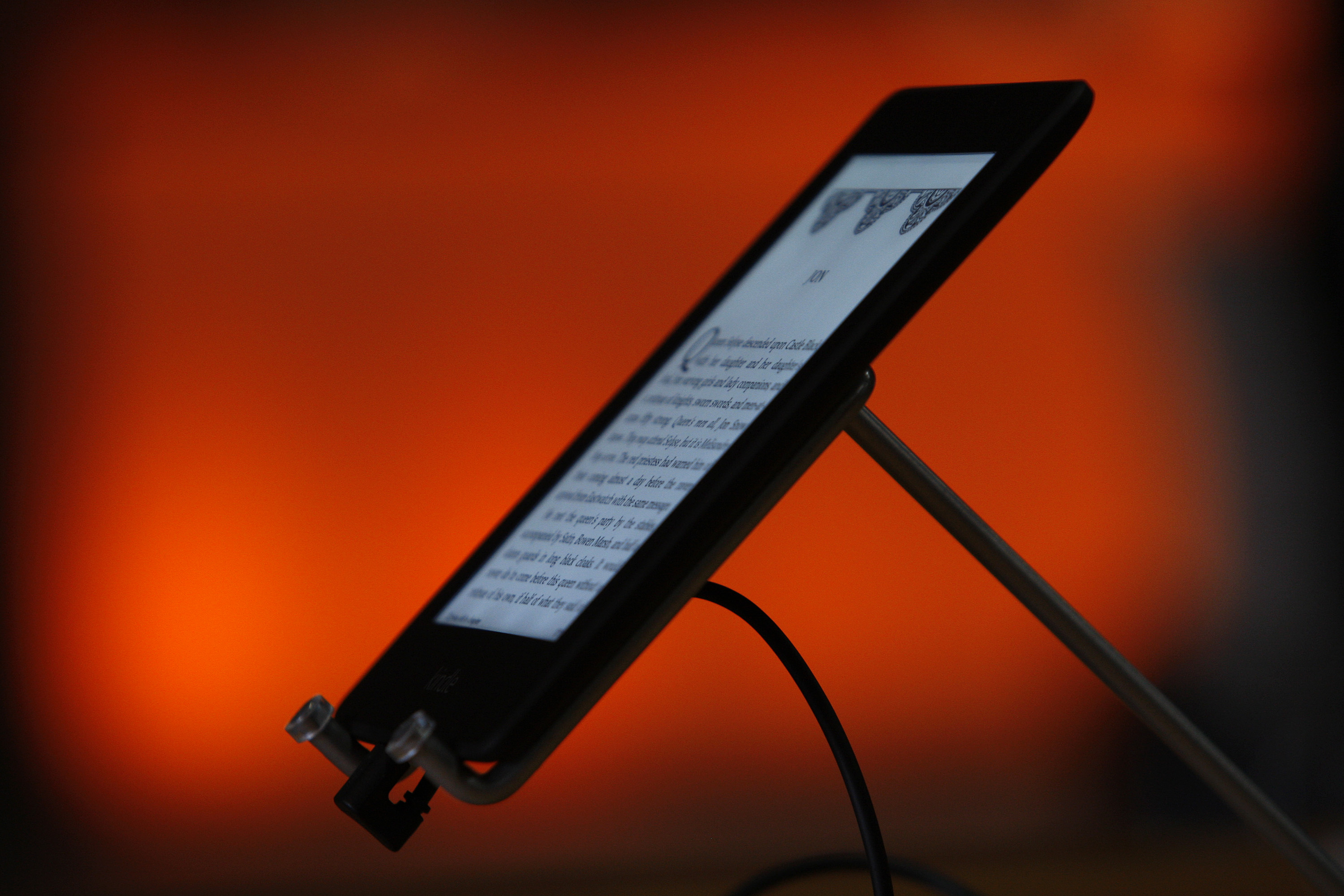 Amazon’s Kindle Paperwhite e-reader starts shipping today, available with Wi-Fi and 3G