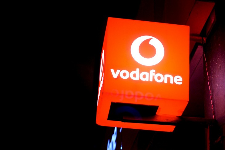 Vodafone debuts new ‘Red Hot’ smartphone rental plan, offers 12 month trade-in on flagship ...