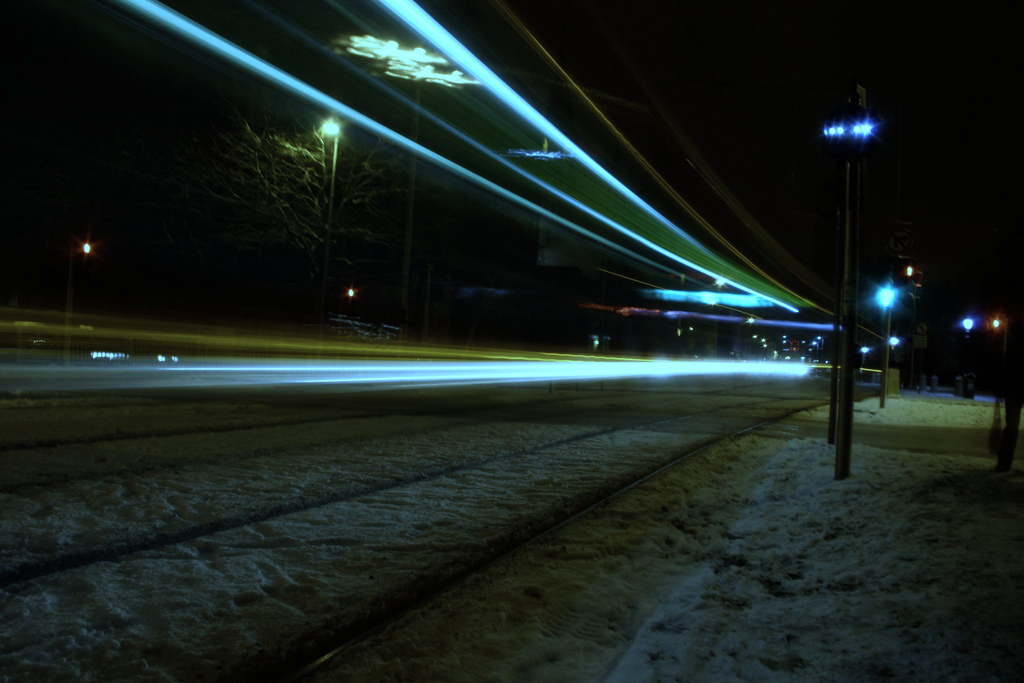London council to install 14,000 iPad-controlled street lights that tell engineers when they need replacing ...