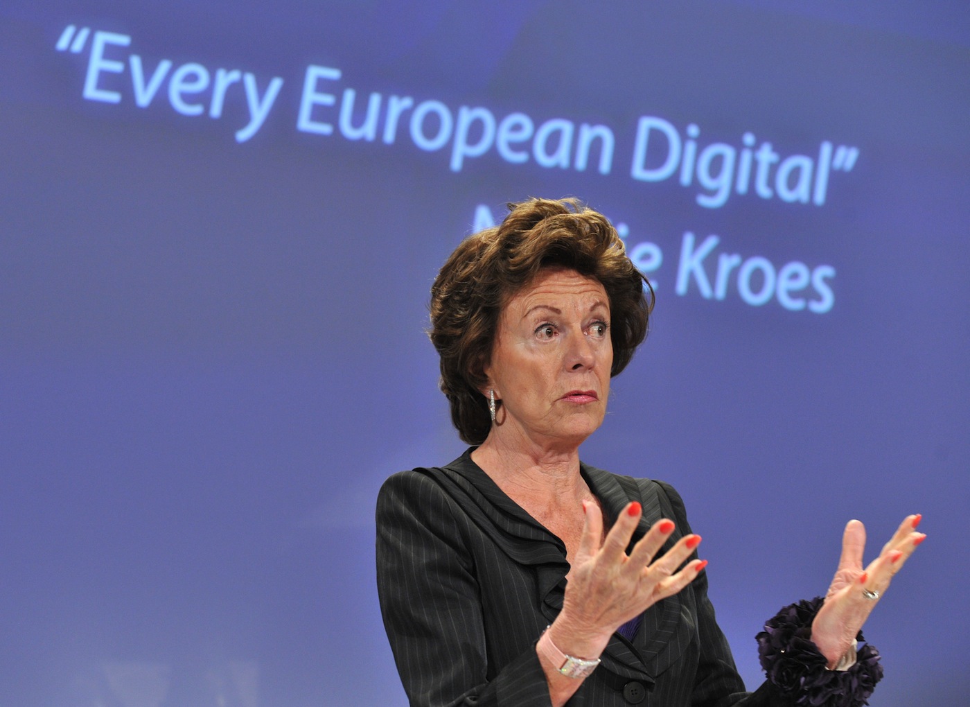 4G for the win: European Commission forces member states to open extra spectrum by June 2014