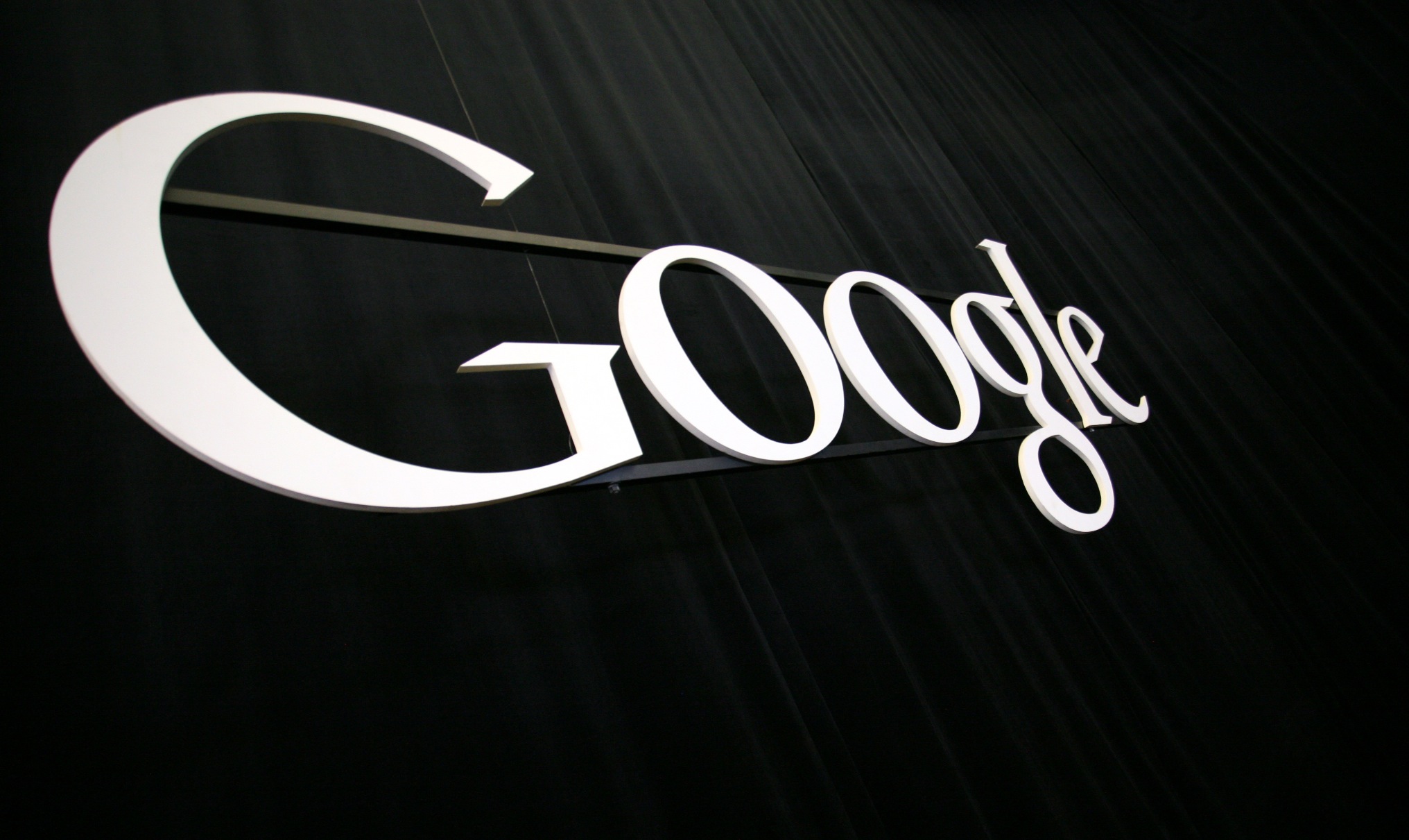 Your desktop Google Search results are about to get a whole lot ‘cleaner and simpler’