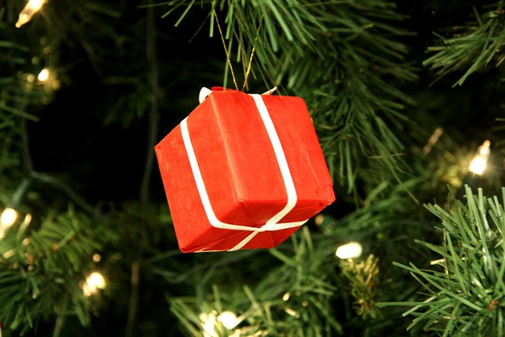 What do American kids want this holiday season? Hint: Four out of the top five are made by Apple