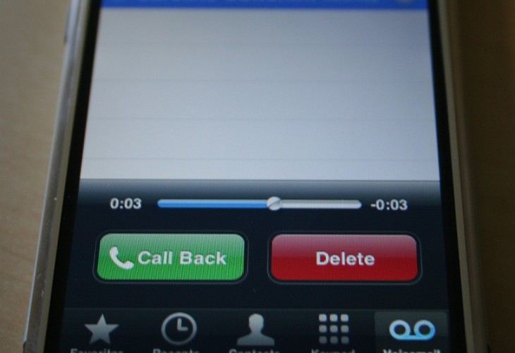 EE activates Visual Voicemail for UK iPhone 5 owners, but only on 4G plans