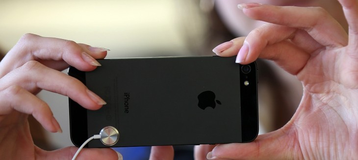 Twitter introduces Vine for iOS, an app for sharing six second looping videos on the service