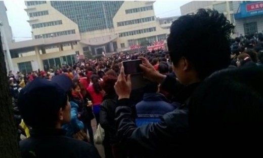 photo Foxconn confirms worker strike over low wages at supplier plant in China