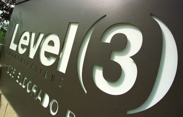 Level 3 CEO James Q. Crowe to step down at the end of 2013 (at the latest)