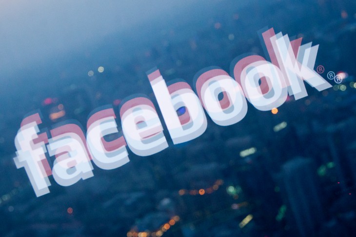 Facebook builds public dashboards to show real-time power and water usage levels for its data centers ...