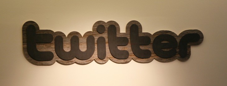 Use with caution: SocialBro makes it easy to run marketing campaigns via Twitter DMs