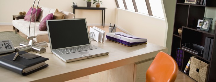 How to arrange your desk for maximum productivity