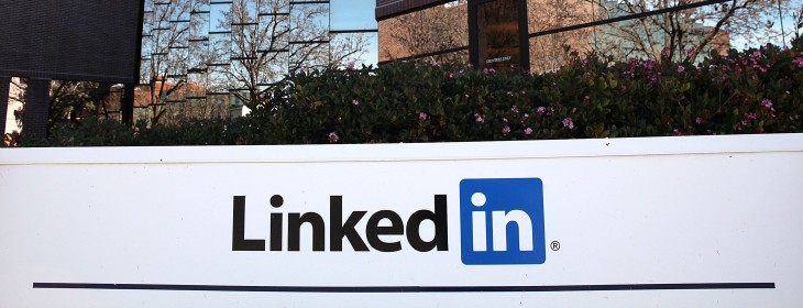 LinkedIn is rolling out Facebook-style linked mentions of people and companies in status updates
