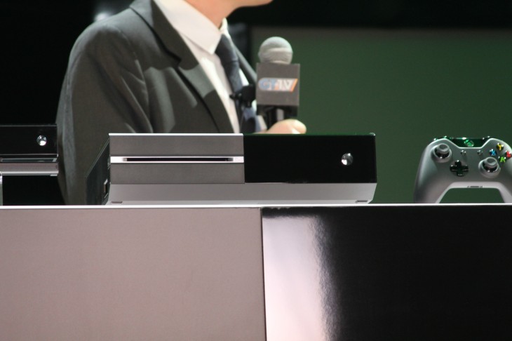 Eyes on the Xbox One: An edgy beast with a new controller and Kinect sensor