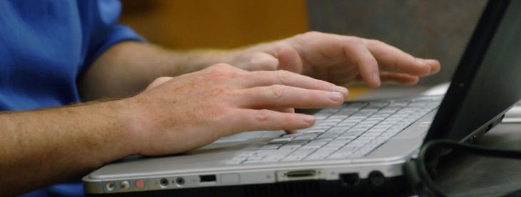 FTC tells search engines to better distinguish between search results and advertisements