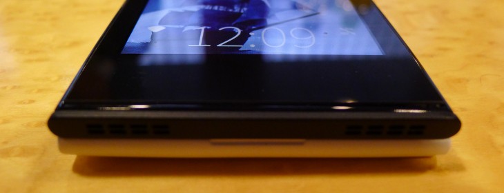 Hands-on with Jolla’s first smartphone running Sailfish OS