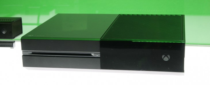Microsoft’s E3 Xbox One tech demo: 300,000 asteroids, spinal thumbsticks and NFL multi-tasking