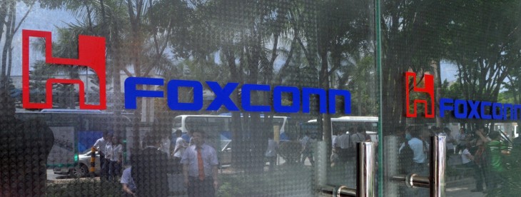 Foxconn focuses on social with deal to invest up to $9.6m in microblogging service Mig33