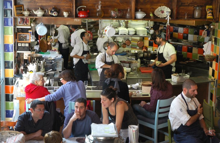 Epicurator is a photo-centric app to help you find new dining experiences