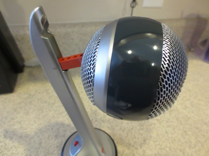 Blue’s Nessie is a $99 USB microphone that will make you sound like a pro