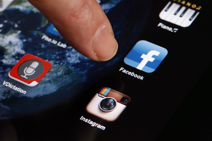 Facebookâs Login feature opens up to all, requiring apps to ask for permission to post to Timelines ...