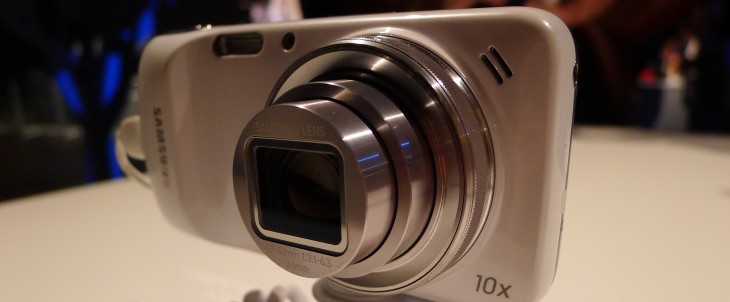 Samsung launches LTE version of its Galaxy S4 zoom compact camera, smartphone hybrid across Europe