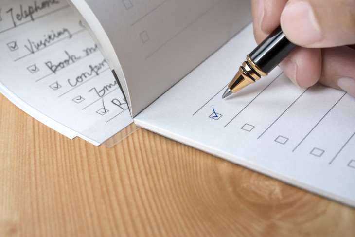Smart assistant EasilyDo now handles your calendar meeting requests and flight tracking