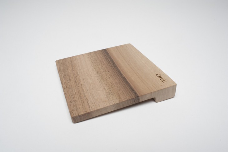 Orée introduces marble wireless charging pebble and wooden touch pad