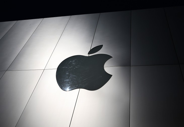 Apple sold 4.6M Macs and 3.49M iPods in Q4 FY2013, a 7% and 35% YoY decrease