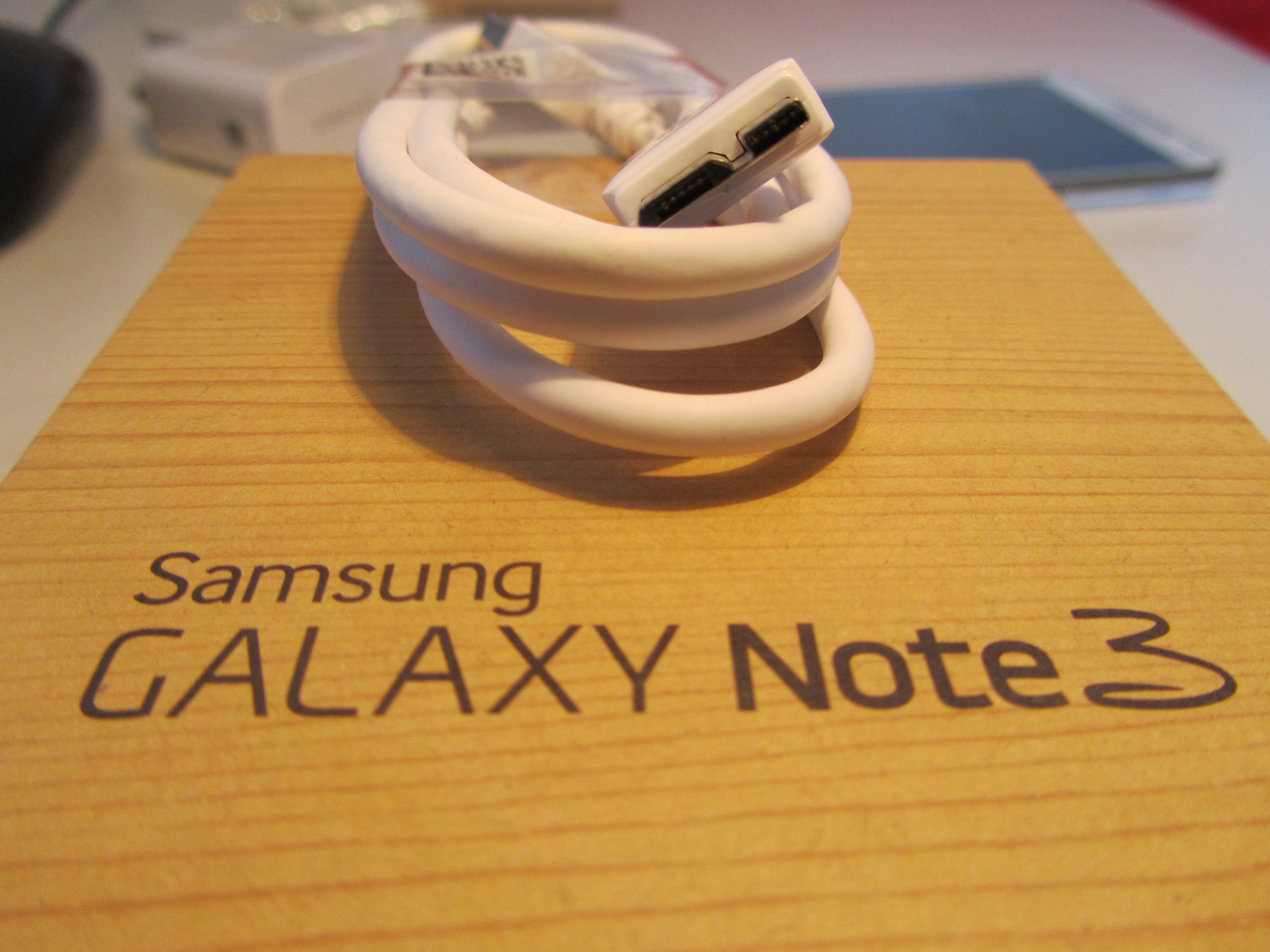 Note3 Charger Samsung Galaxy Note 3 review: One of the best Android handsets money can buy, if you can hold it