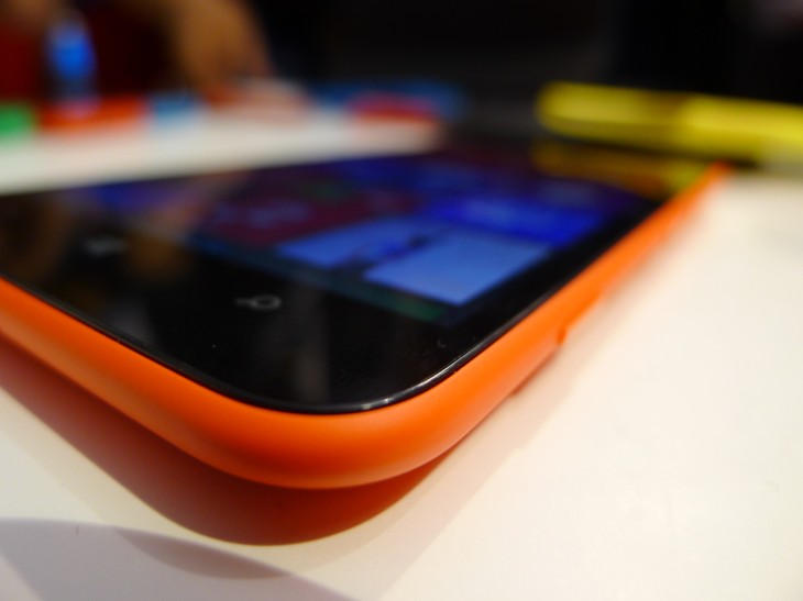 Nokia’s 6-inch Lumia 1320 smartphone goes on sale in China, headed to other parts of Asia soon