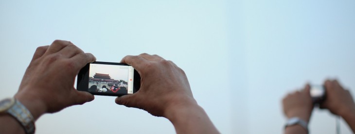 This Chinese photo app, which went viral worldwide, is now available in English