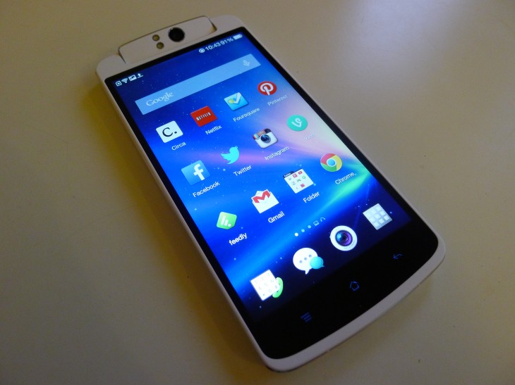 P1040859 730x547 Oppo N1 review: The giant CyanogenMod smartphone delivers with an impressive 13MP rotating camera
