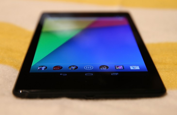 Google is offering 25% off Nexus 5 and Nexus 7 cases in the Google Play store