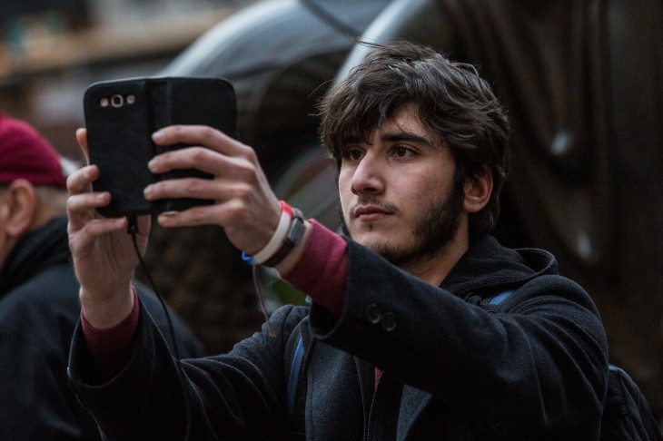 Frontback for iOS gets improved notifications, a self-timer tool, 24/7 content moderation, and more
