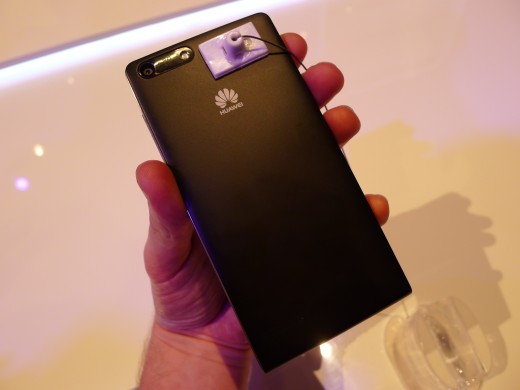 P1040960 520x390 Huawei unveils the Ascend G6, a skinny 4G enabled Android smartphone